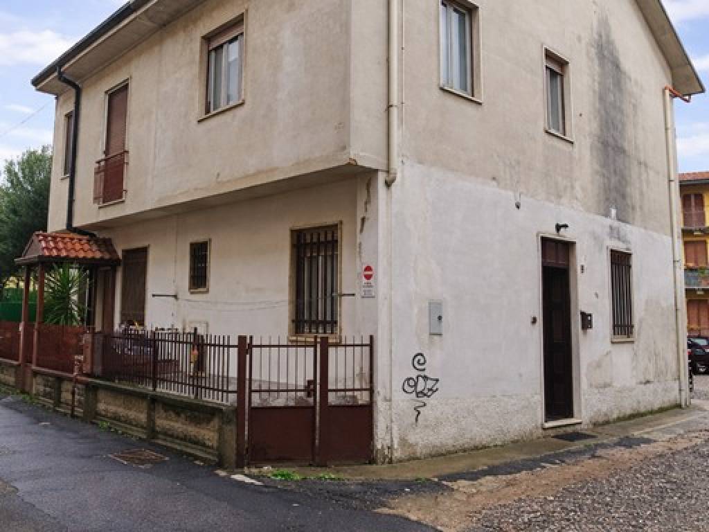 appartamento in vendita ad Origgio