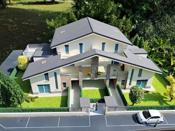 casa indipendente in vendita ad Origgio