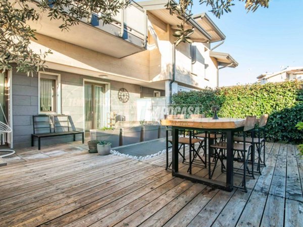 appartamento in vendita ad Origgio