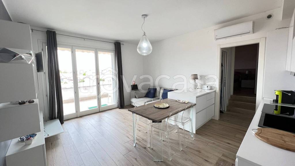 appartamento in vendita ad Origgio