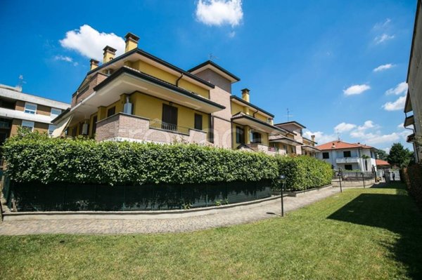 appartamento in vendita ad Origgio