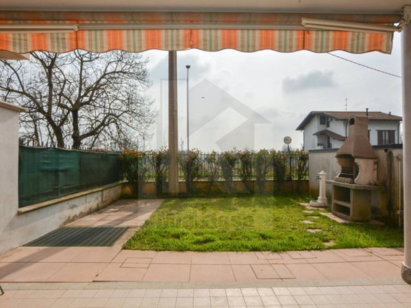 appartamento in vendita ad Origgio