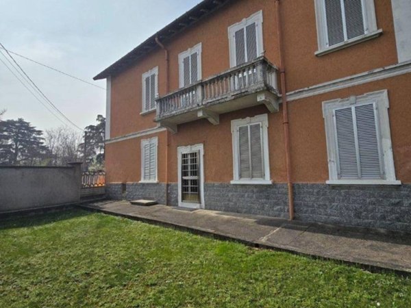 casa indipendente in vendita ad Origgio