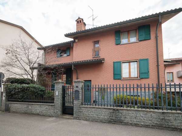 casa indipendente in vendita ad Origgio