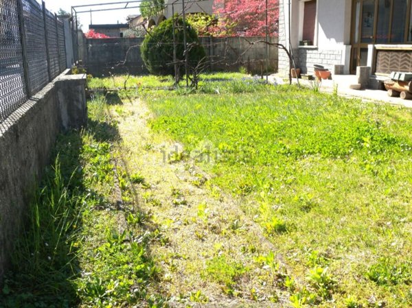 casa indipendente in vendita ad Origgio