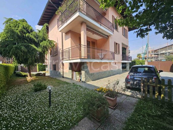 casa indipendente in vendita ad Origgio