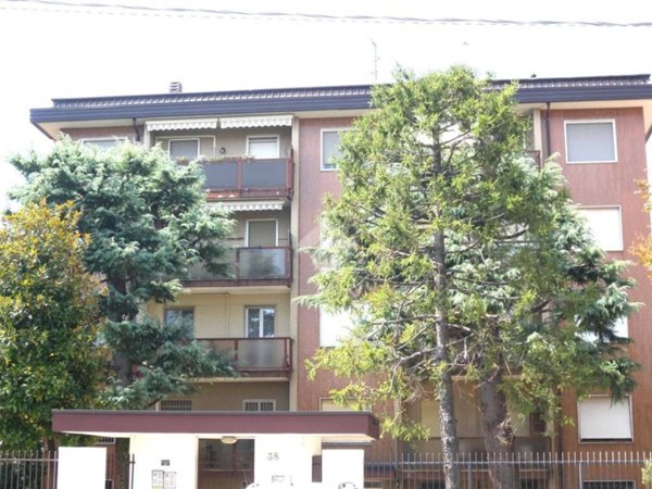 appartamento in vendita ad Origgio in zona Cascina Muschiona