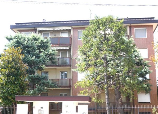 appartamento in vendita ad Origgio in zona Cascina Muschiona