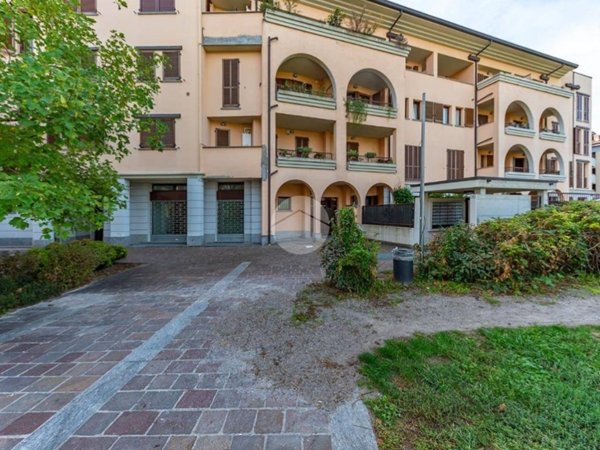 appartamento in vendita ad Origgio