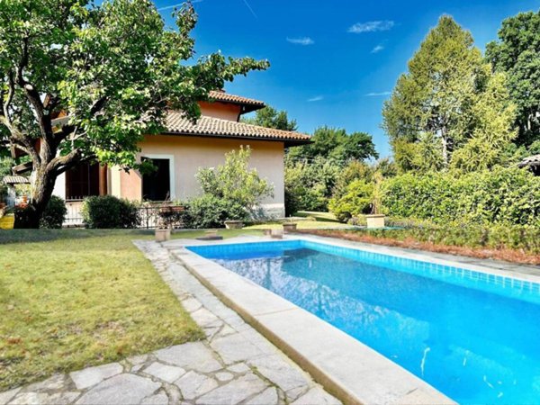 casa indipendente in vendita ad Orino
