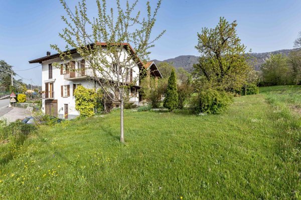 casa indipendente in vendita ad Orino