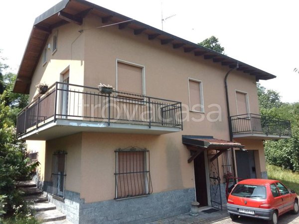 casa indipendente in vendita ad Orino