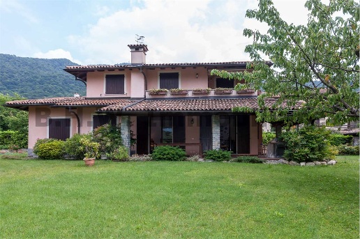 casa indipendente in vendita ad Orino