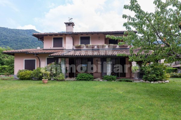 casa indipendente in vendita ad Orino