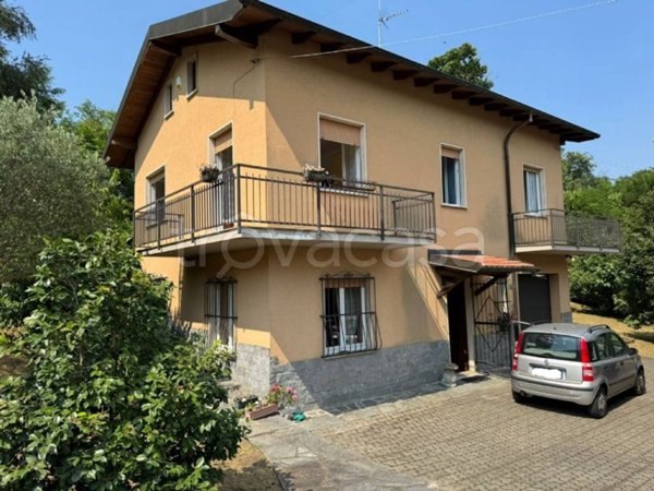 casa indipendente in vendita ad Orino