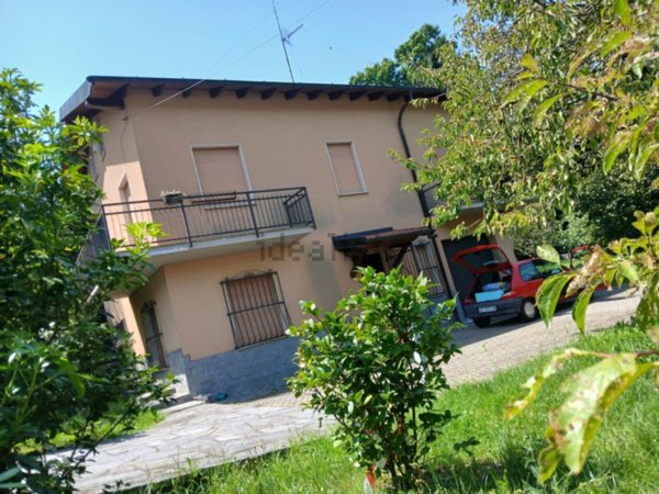 casa indipendente in vendita ad Orino