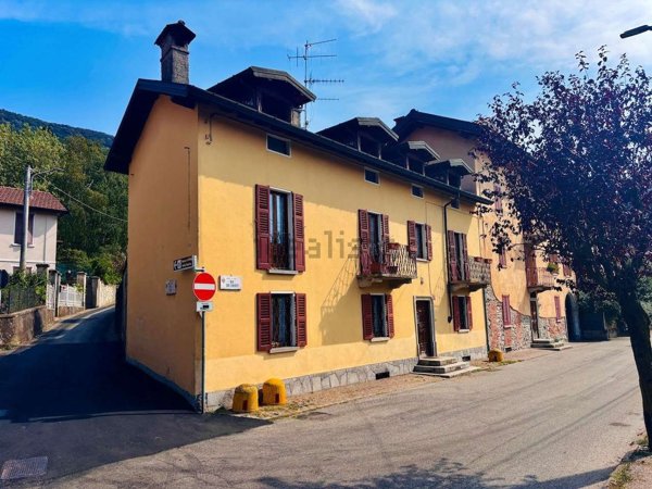 casa indipendente in vendita ad Orino