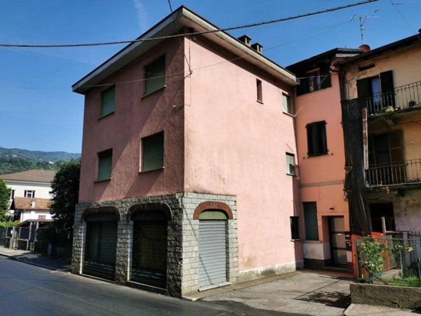 intera palazzina in vendita a Porto Ceresio