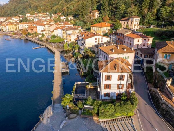 casa indipendente in vendita a Porto Ceresio