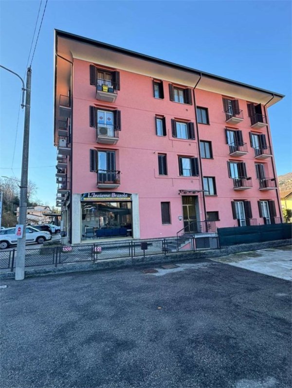 appartamento in vendita a Porto Ceresio