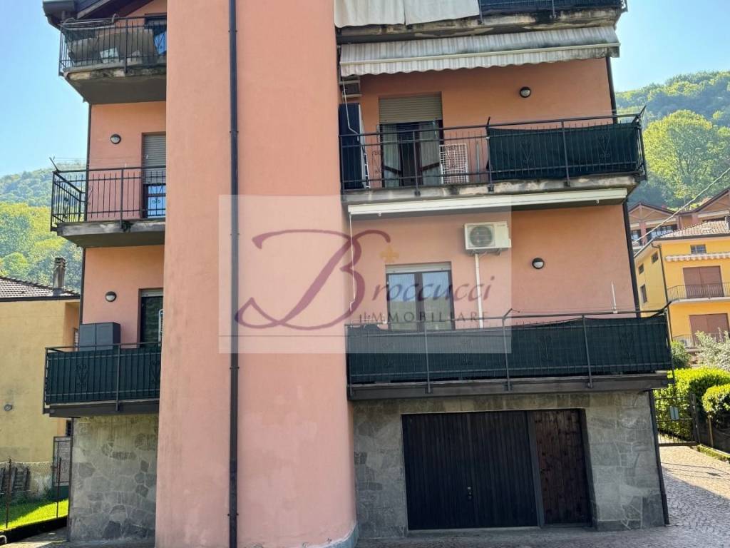 appartamento in vendita a Porto Ceresio