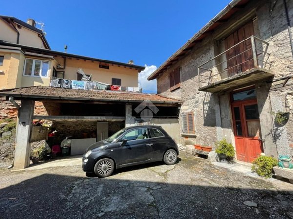 quadrivano in vendita a Porto Ceresio