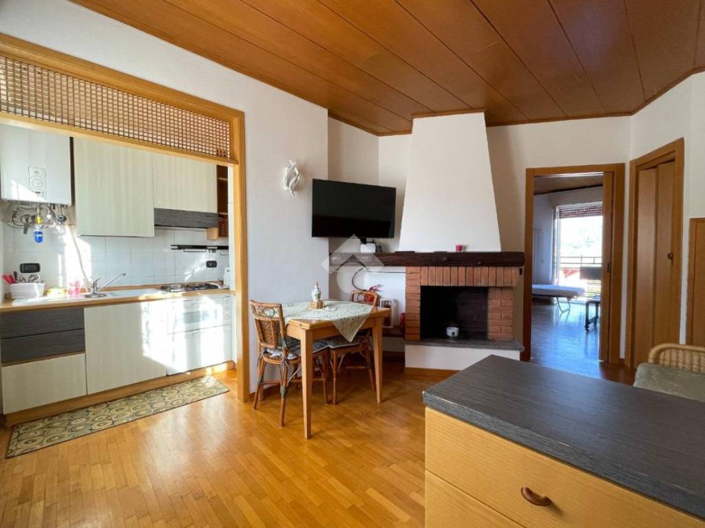 appartamento in vendita a Porto Ceresio