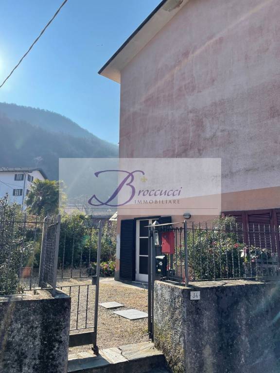 appartamento in vendita a Porto Ceresio