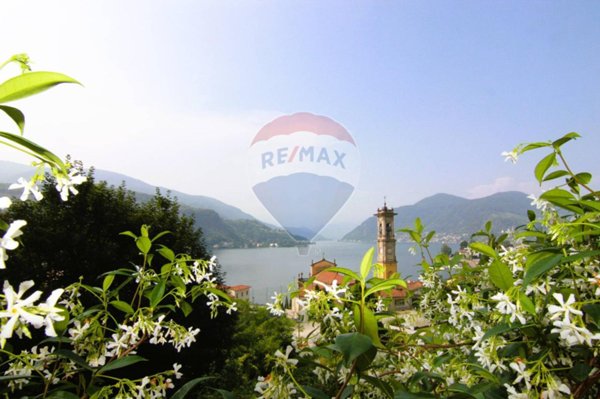 casa indipendente in vendita a Porto Ceresio