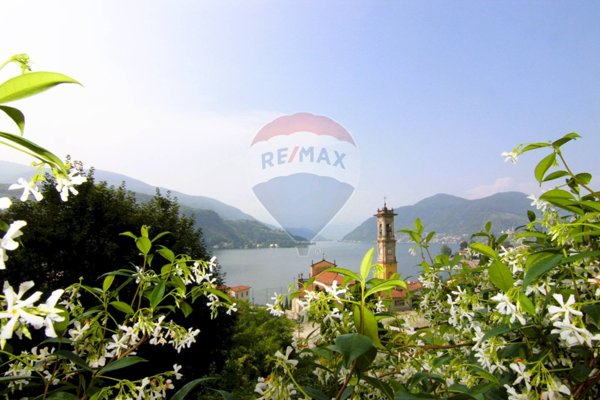 casa indipendente in vendita a Porto Ceresio