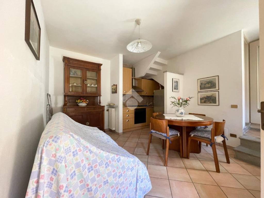 casa indipendente in vendita a Porto Ceresio