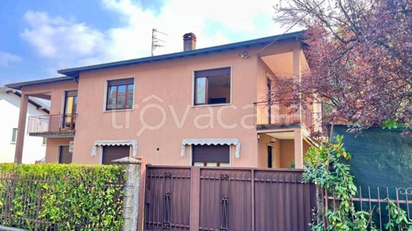 appartamento in vendita a Porto Ceresio