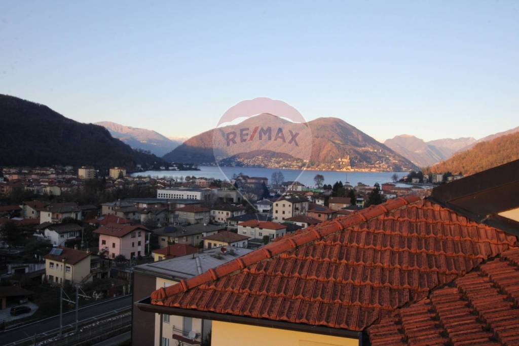 appartamento in vendita a Porto Ceresio