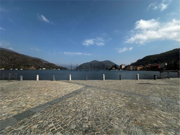 ufficio in vendita a Porto Ceresio