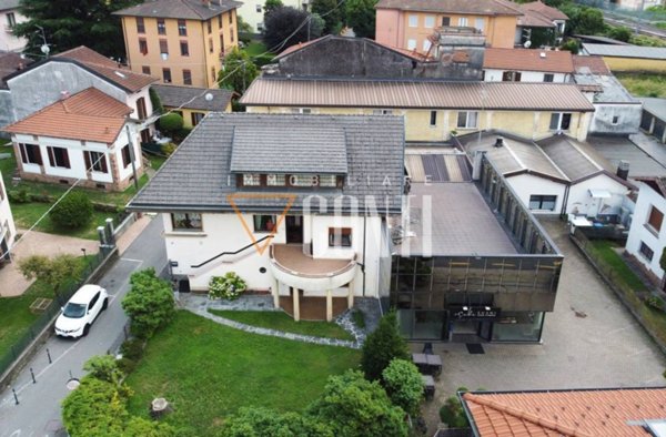 casa indipendente in vendita a Porto Ceresio