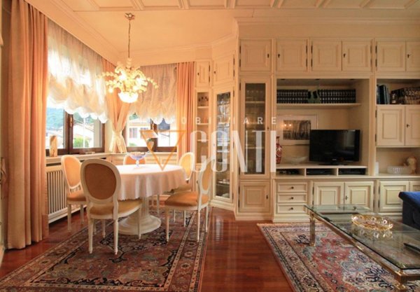 casa indipendente in vendita a Porto Ceresio