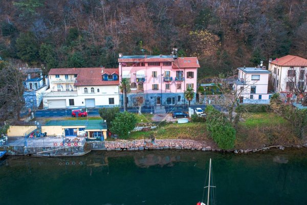 appartamento in vendita a Porto Ceresio