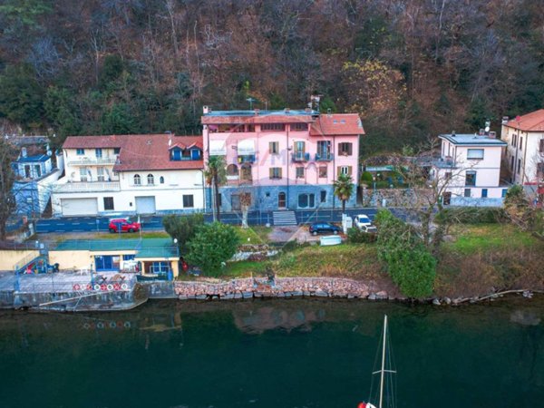 appartamento in vendita a Porto Ceresio