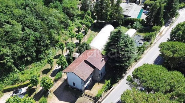 casa indipendente in vendita a Porto Ceresio