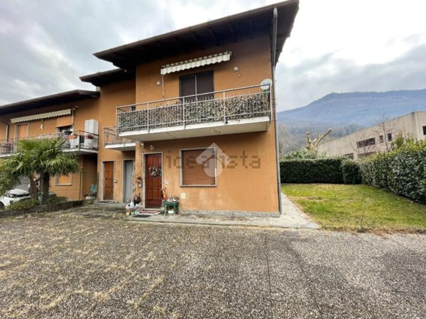 appartamento in vendita a Porto Ceresio