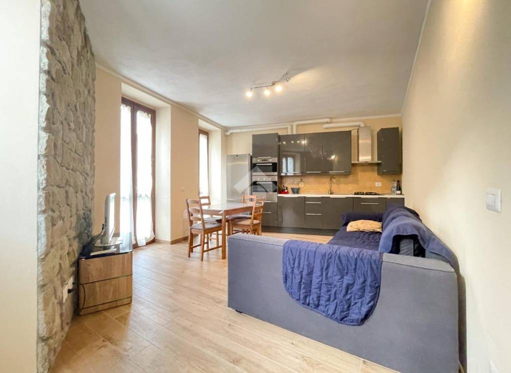 appartamento in vendita a Porto Ceresio