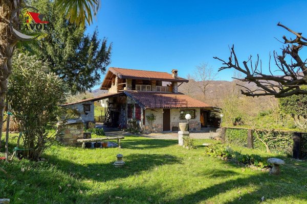 appartamento in vendita a Porto Ceresio