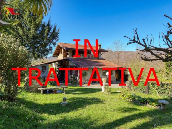 casa indipendente in vendita a Porto Ceresio