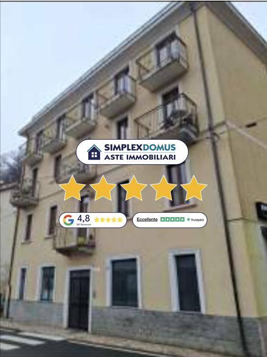 appartamento in vendita a Porto Ceresio in zona Cà del Monte