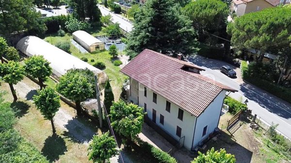 casa indipendente in vendita a Porto Ceresio