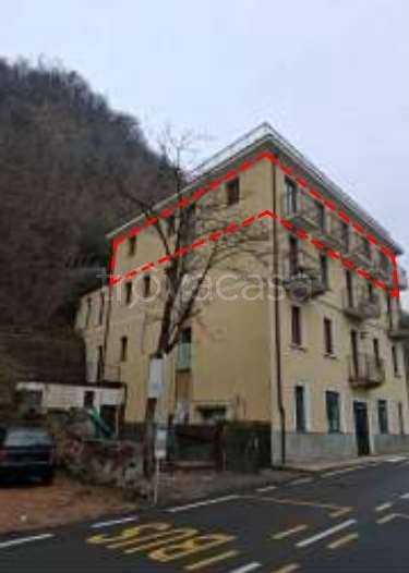 appartamento in vendita a Porto Ceresio in zona Bolletta