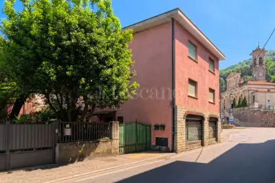 casa indipendente in vendita a Porto Ceresio