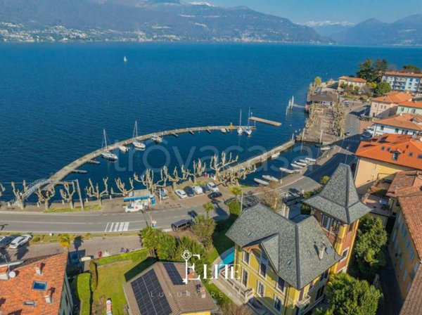 casa indipendente in vendita a Porto Valtravaglia