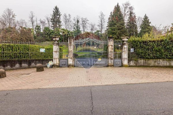 appartamento in vendita a Porto Valtravaglia