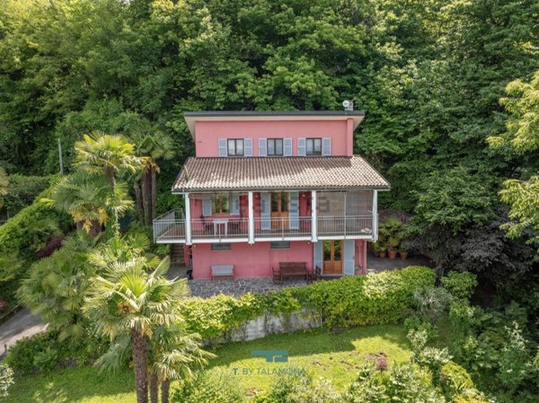 appartamento in vendita a Porto Valtravaglia